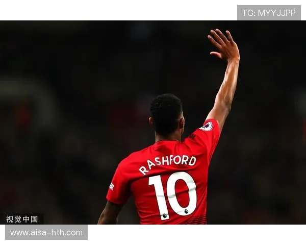 曼联拉什福德边线突破后铲射建功