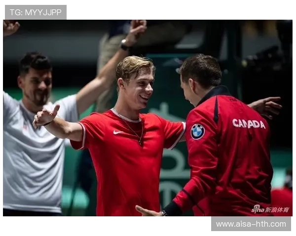 加拿大历史性一刻,戴维斯与国民共庆荣耀 加拿大历史性一刻,戴维斯与国民共庆荣耀