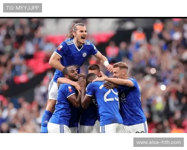 曼联战术演练加入更多高位逼抢，重塑球队攻击新纪元